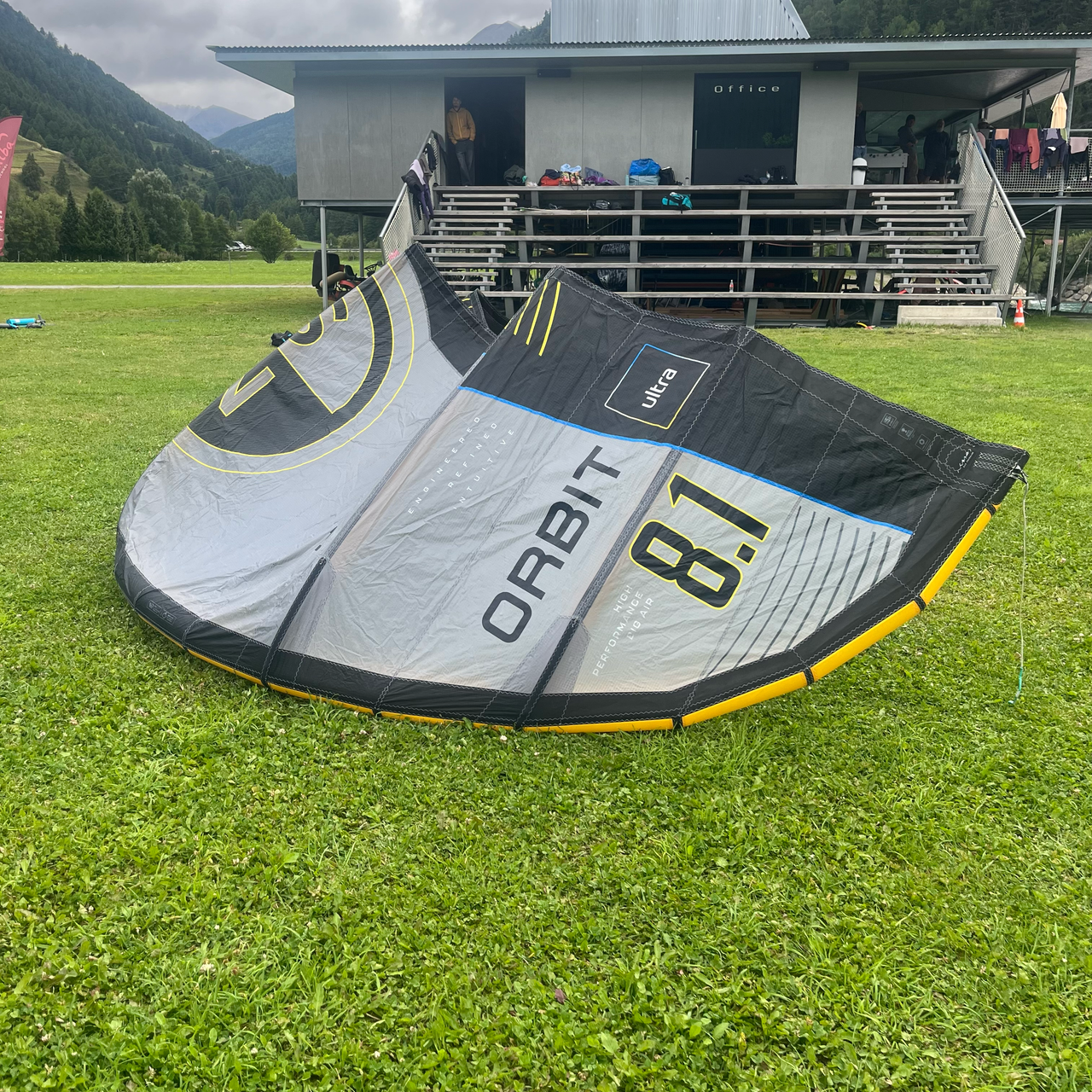 North Orbit Ultra 8.1 Gebraucht von der Seite