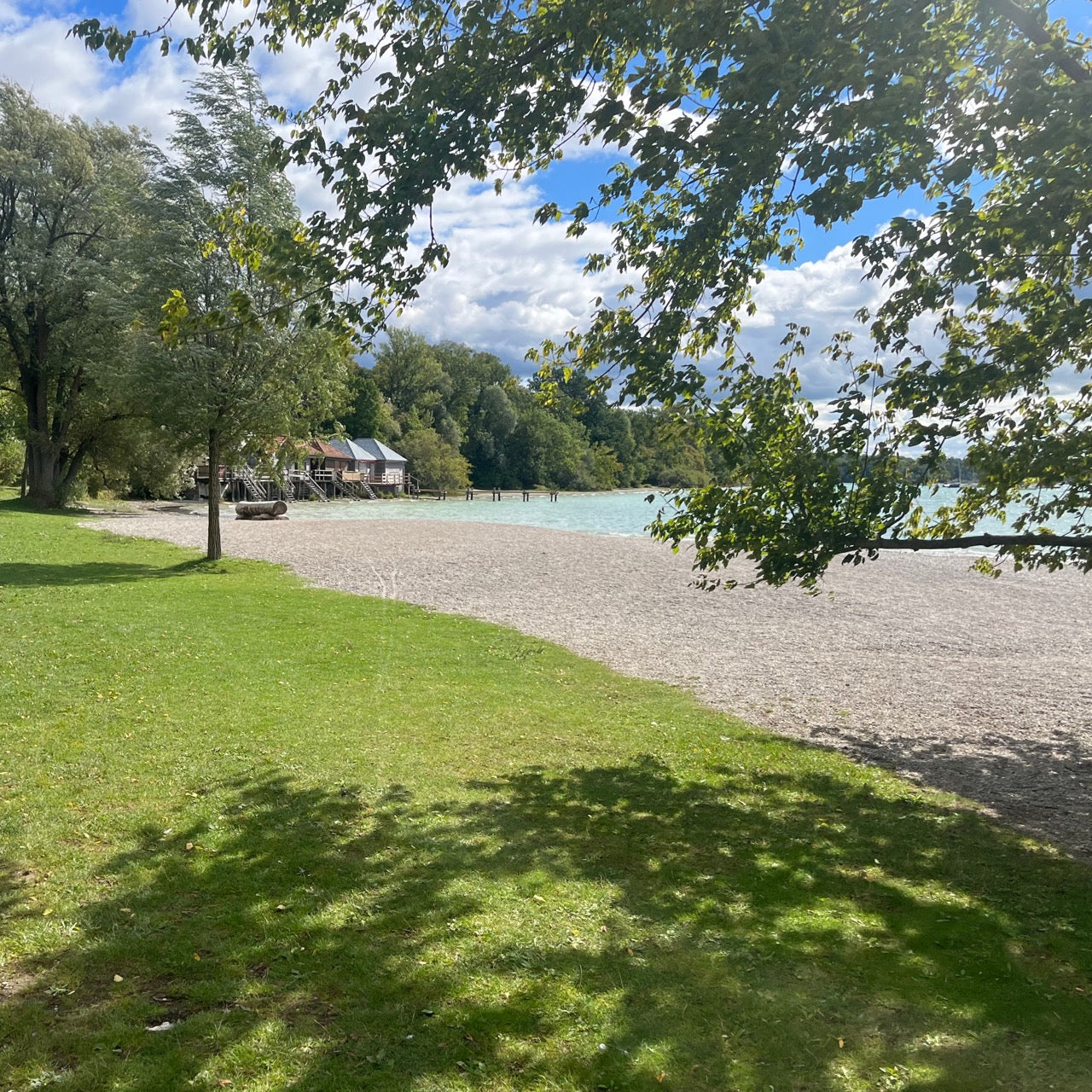 Kitesurfen und Wingen in Stegen am Ammersee – Der Spot