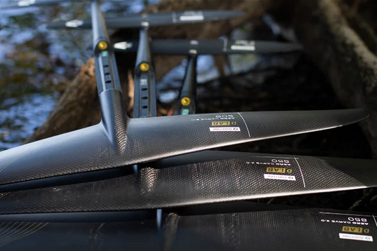 Die Front Wing Serie von Duotone - Aero Carve 2.0 D/LAB 2024