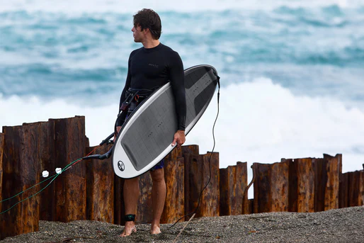 North Cross Pro Surfboard 2025 am strand