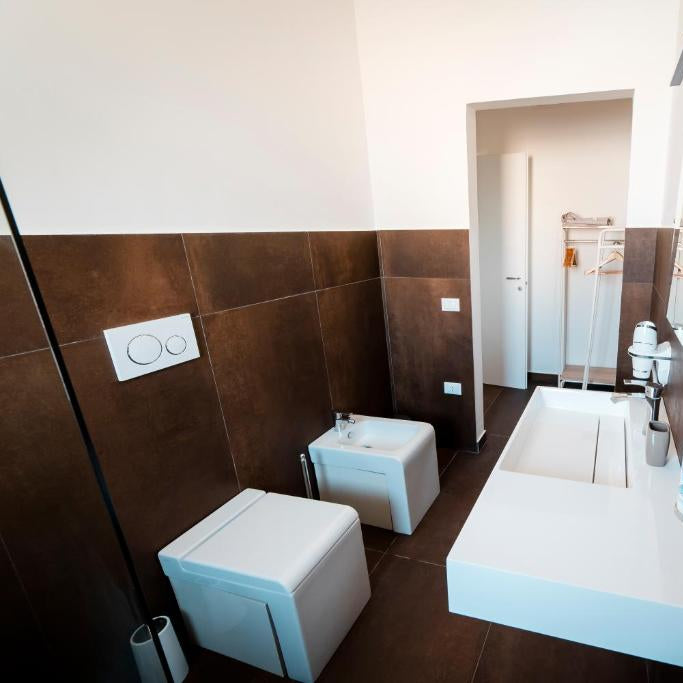 Badezimmer waehrend des Kitecamps