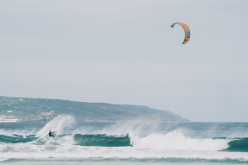 Flysurfer STOKE 3 Top turn in der Welle