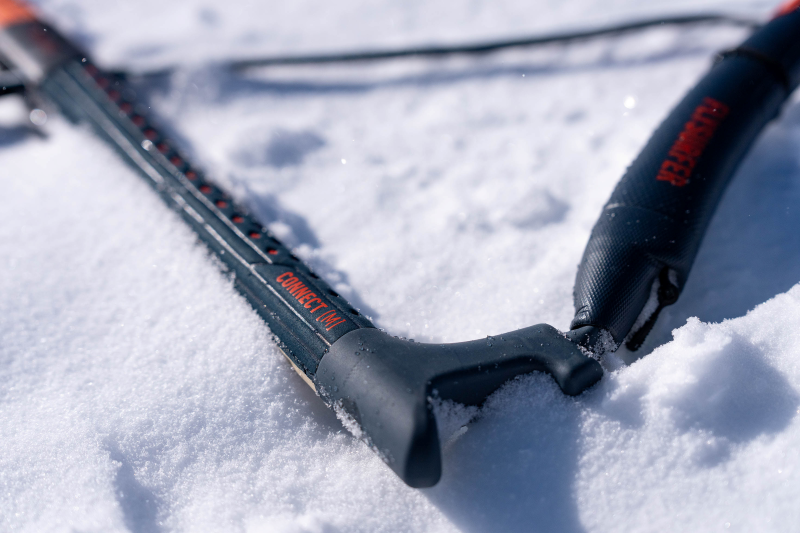 Flysurfer CONNECT 3 Control Bar im Schnee