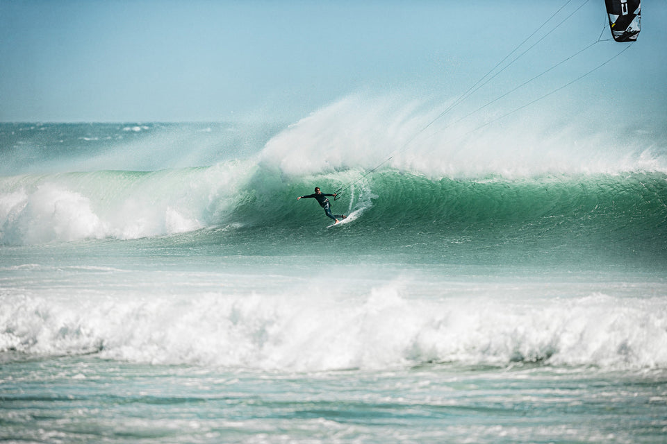 Kitereisen im Winter – Entfliehe der Kälte und erlebe warme Windspots weltweit mit Kitejunkie.