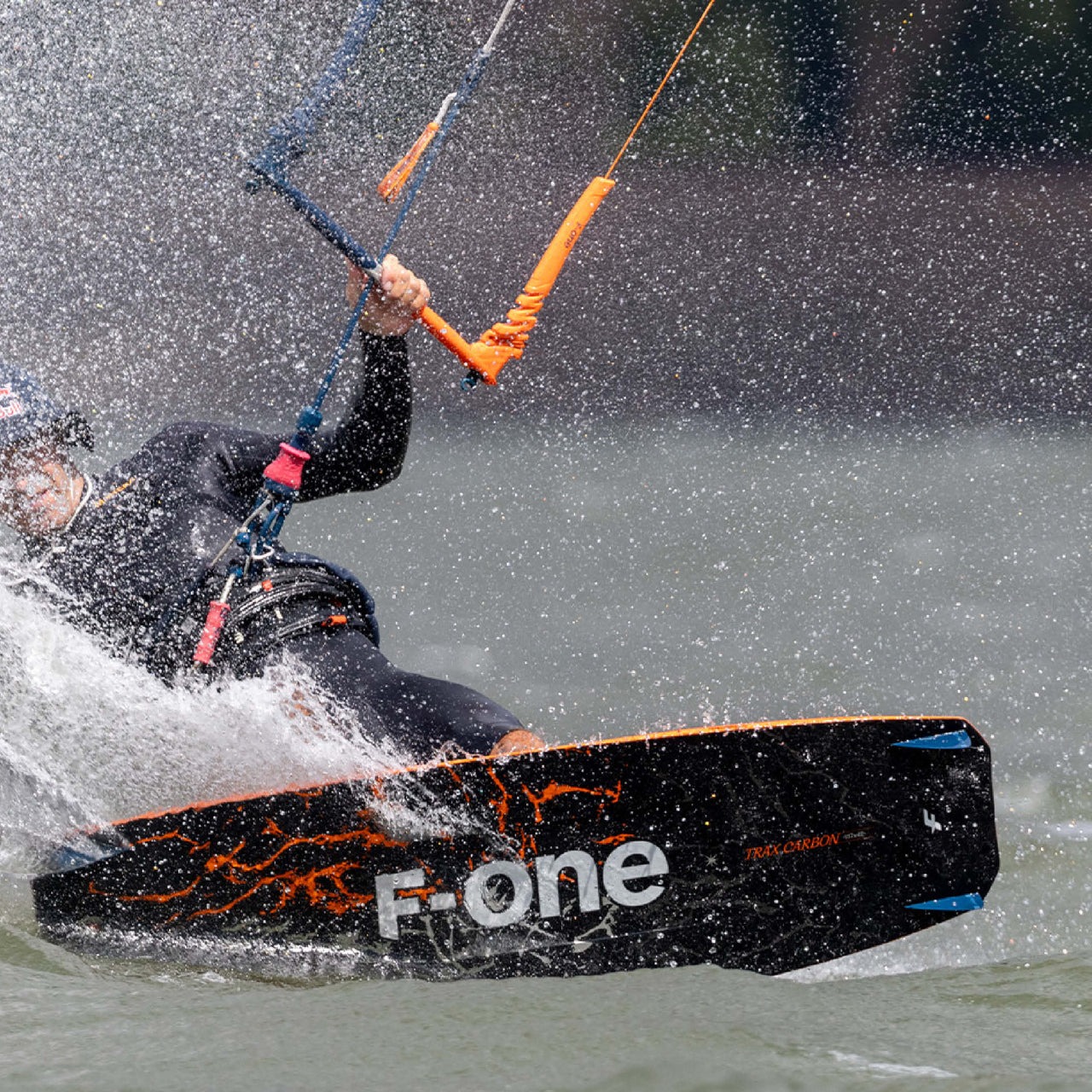 Kitesurfen mit dem Trax Carbon von F-One