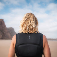 Mystic Impact Under Vest am Strand