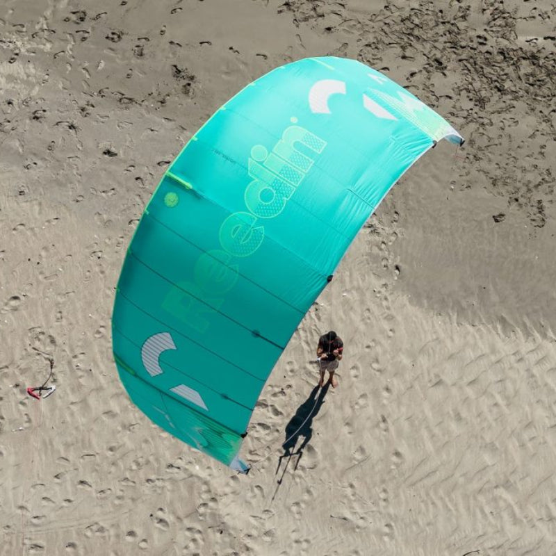 Reedin Supermodel 2026 Drohnenshot am Strand